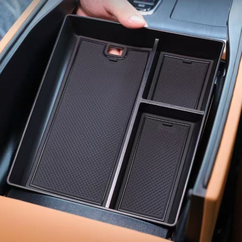 Car Armrest Storage Box & Charging Silicone Pad Suitable for GAC MOTOR GS8 (Trumpchi)