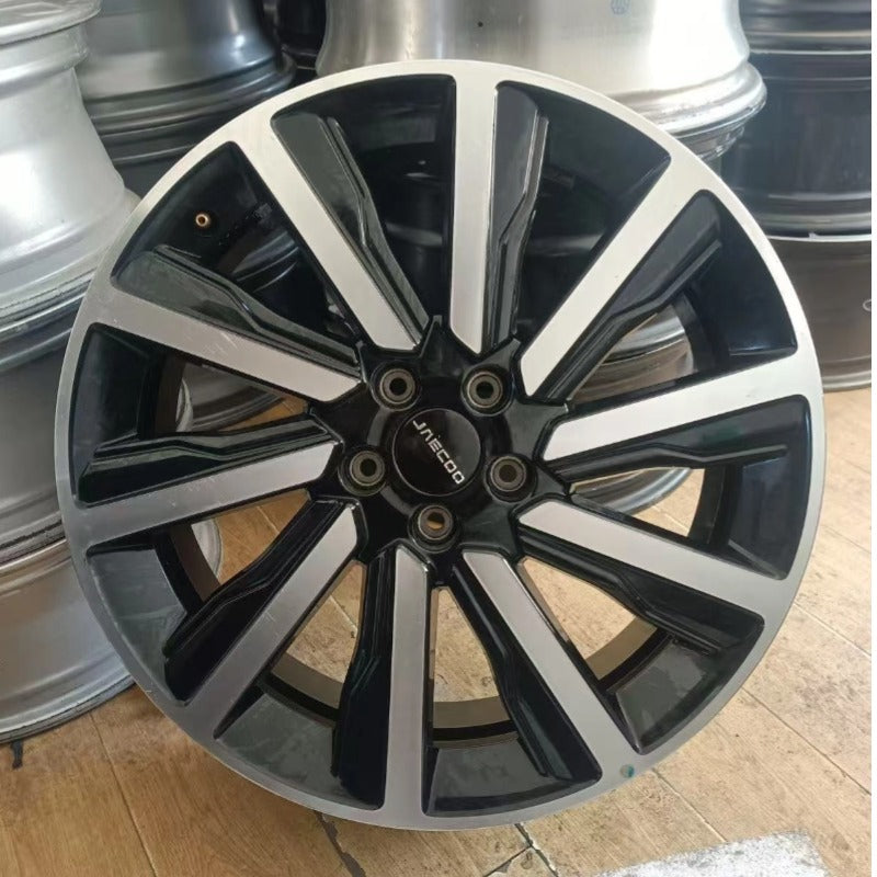 The original 19-inch hub is suitable for Cherry Jaecoo J7